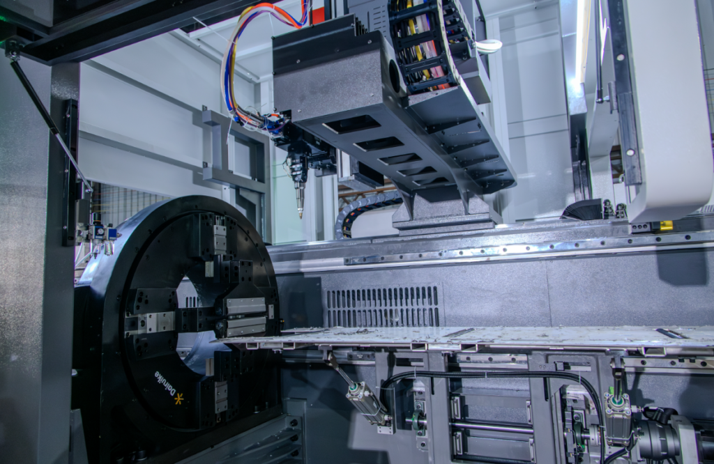 corte láser para autopartes EV en México