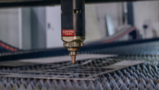 corte láser de fibra vs CO2